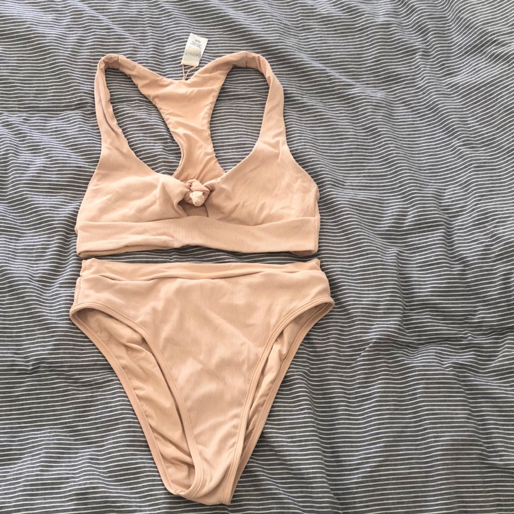 L*Space Tara Bikini Top & Ridin High Bottom Peach Medium - great used condition